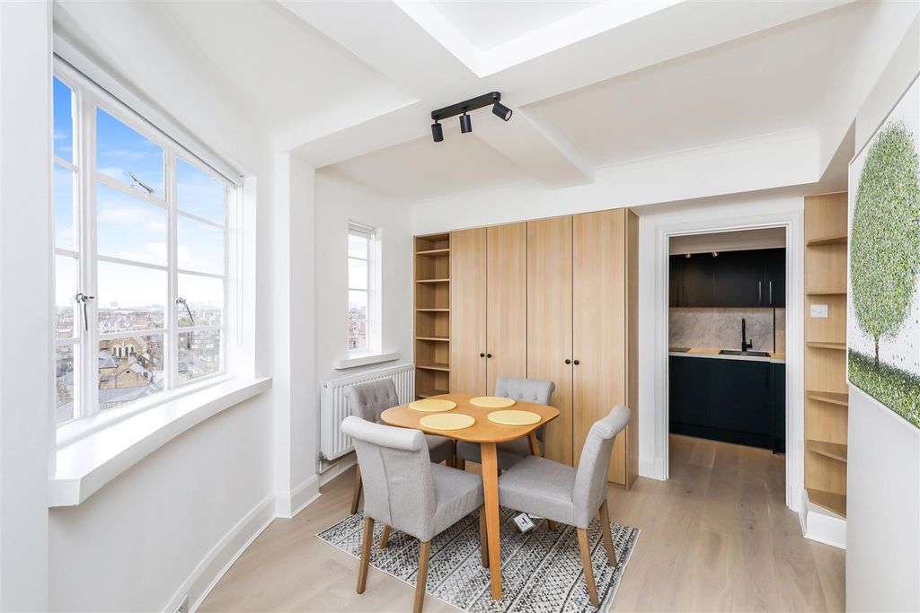 Property photo 3 of 12 5A1A6965.Jpg