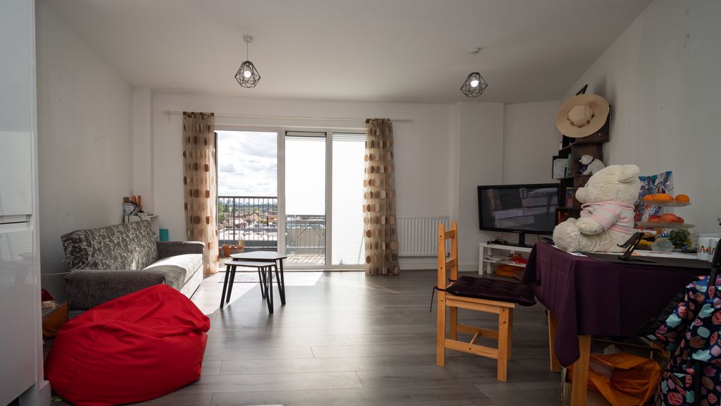 Property photo 1 of 13