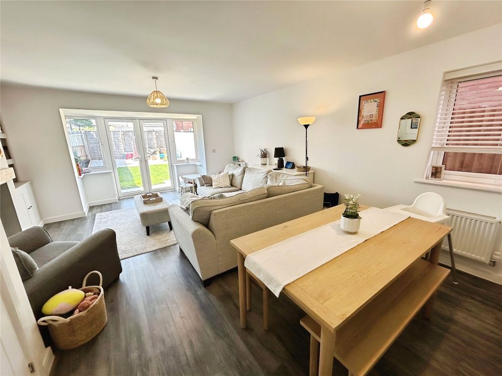Property photo 3 of 20 Lounge/Dining Room