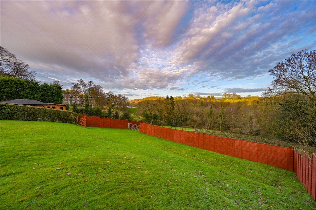 Property photo 2 of 23 Picture No. 35