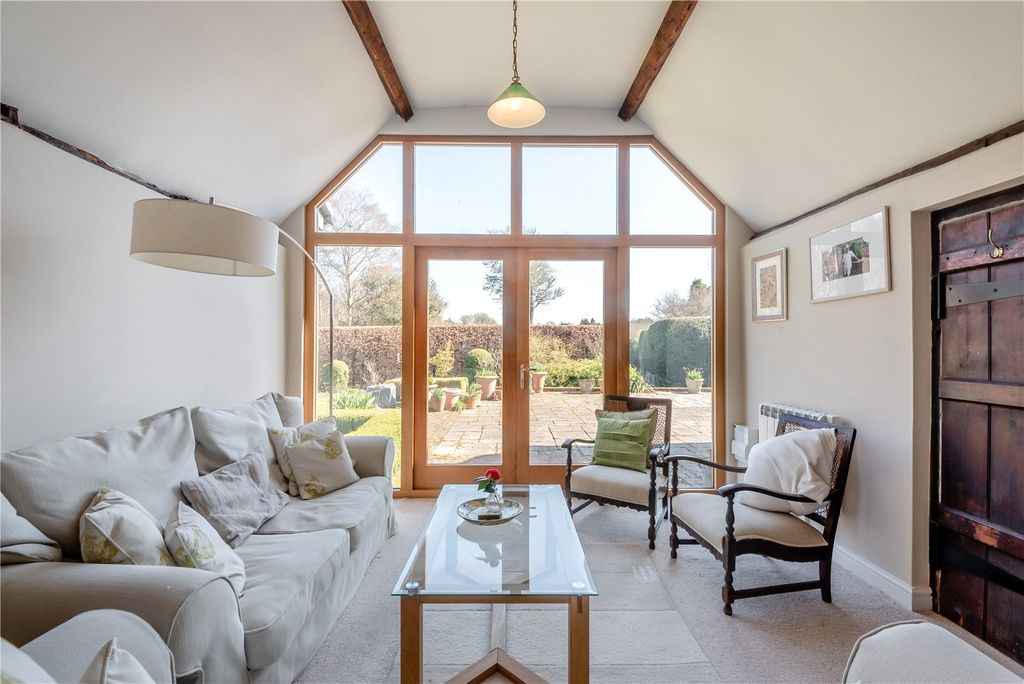 Property photo 3 of 26 Sitting Room