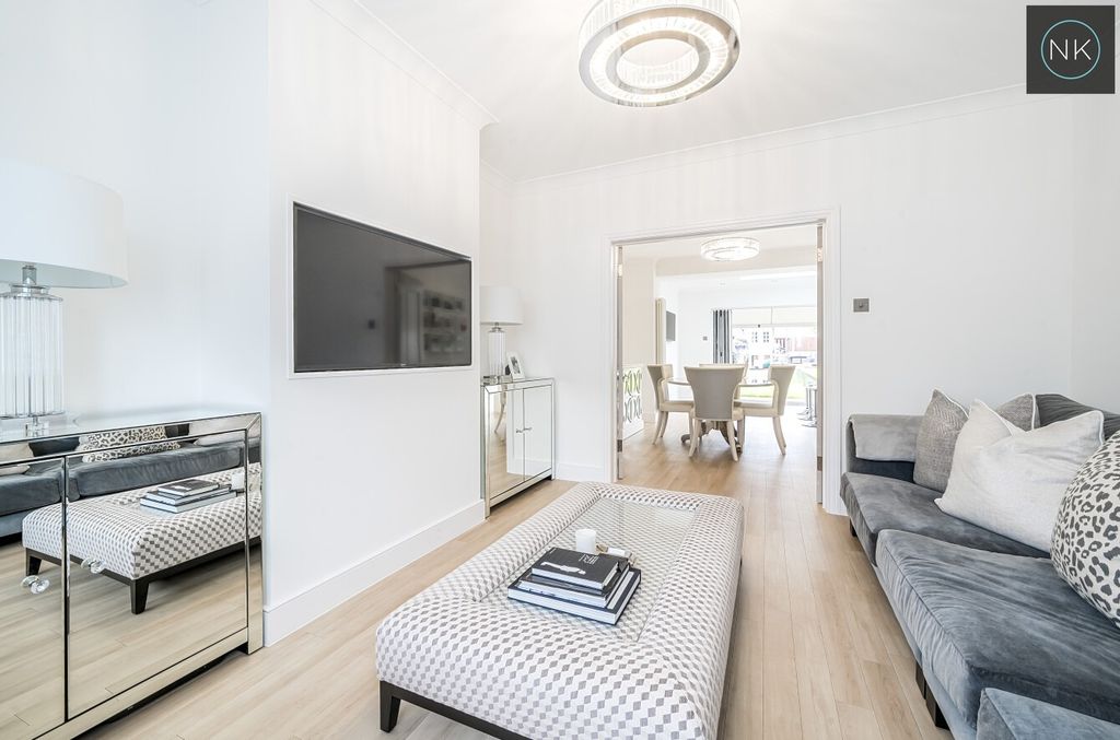 Property photo 2 of 29 4810265