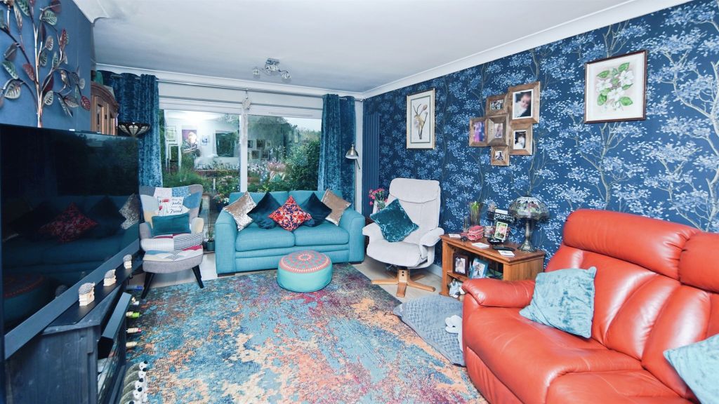 Property photo 3 of 16