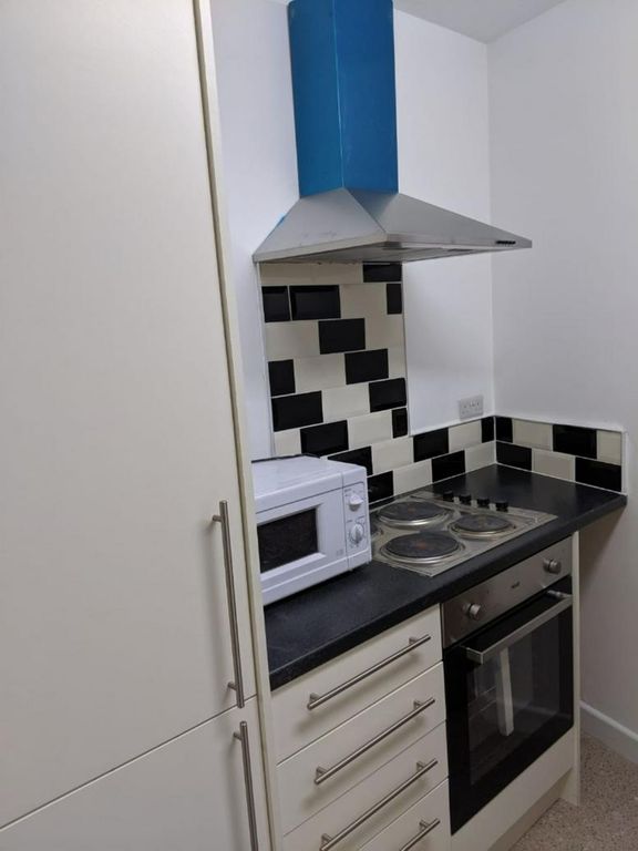 Property photo 3 of 4