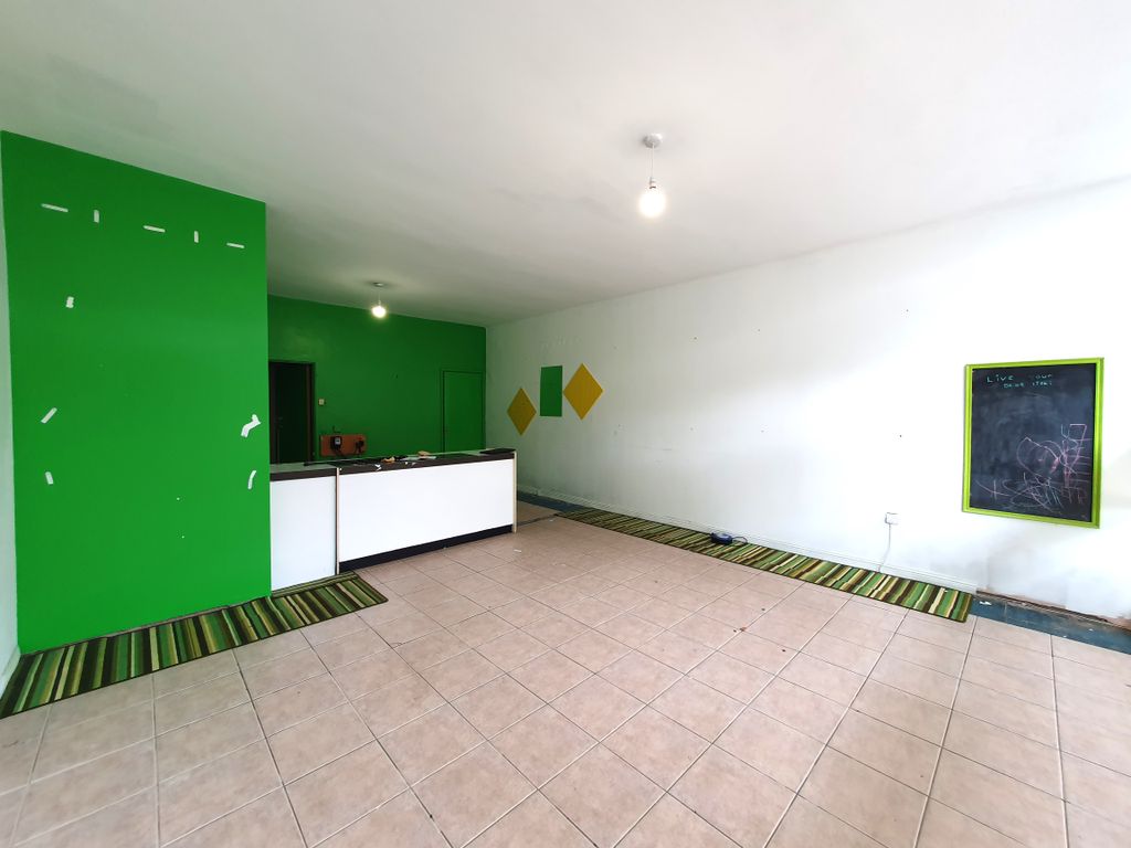 Property photo 2 of 3