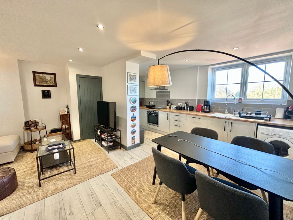 Property photo 3 of 12 Dining Room