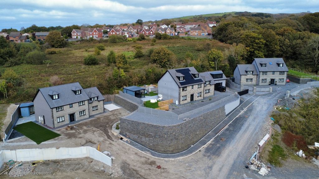 Additional image 25 of 6 bed detached house for saleOld Oak Tree Close, Birchgrove Road, Birchgrove, Swansea, City And County Of Swansea. SA7