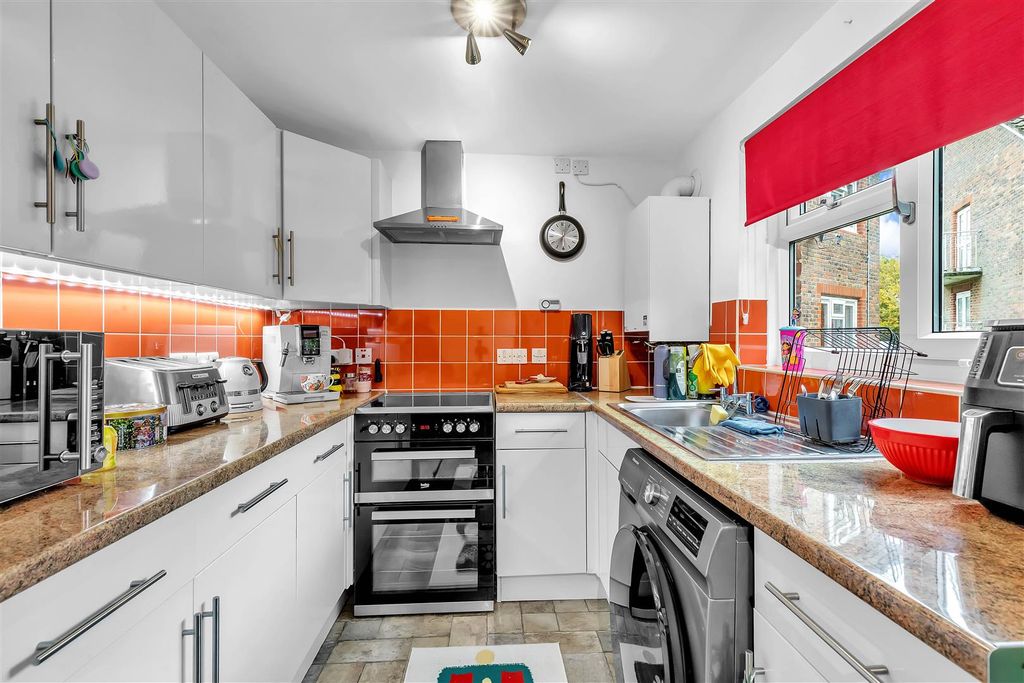 Property photo 2 of 16 Kitchen 1.Jpg