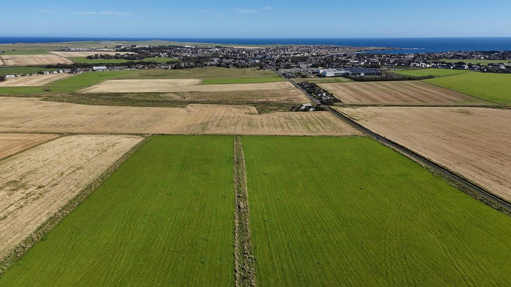 Property photo 2 of 8 Lot 1