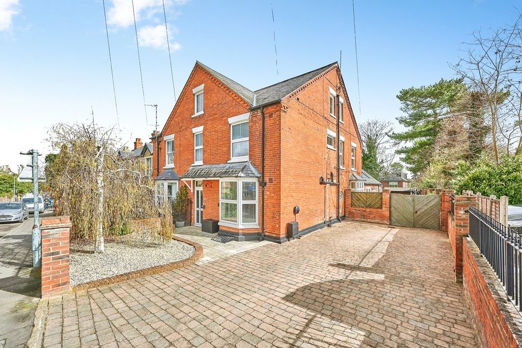 Property photo 1 of 19