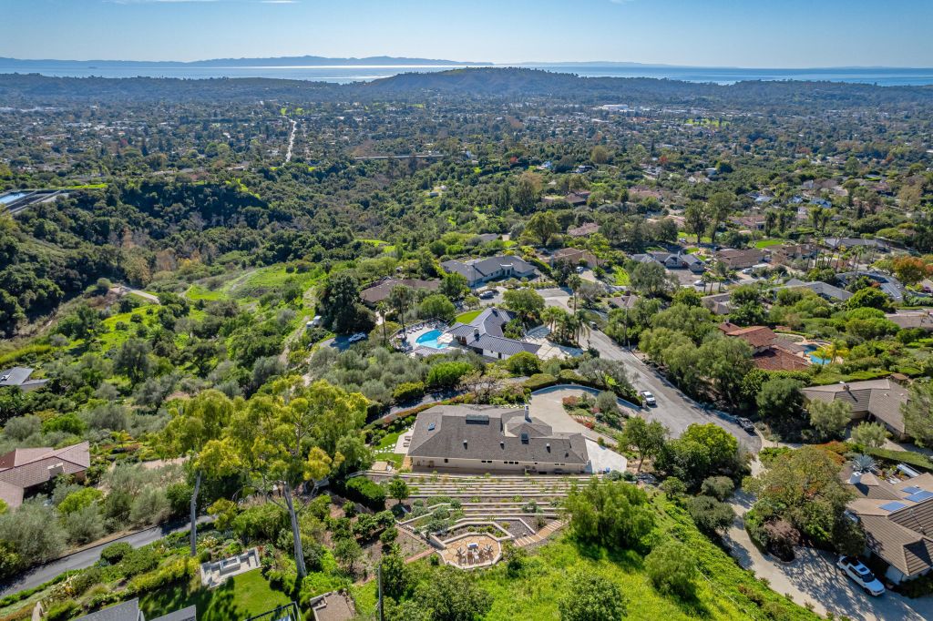 Property photo 3 of 10 <Alttext/>