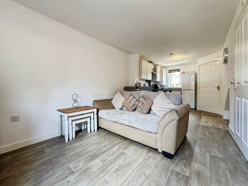 Property photo 3 of 18 Pbox-Img.Jpg