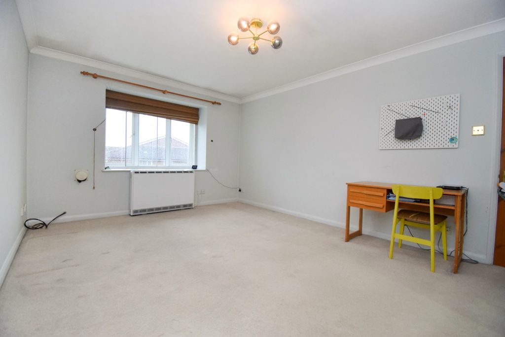 Property photo 2 of 9 Living Room