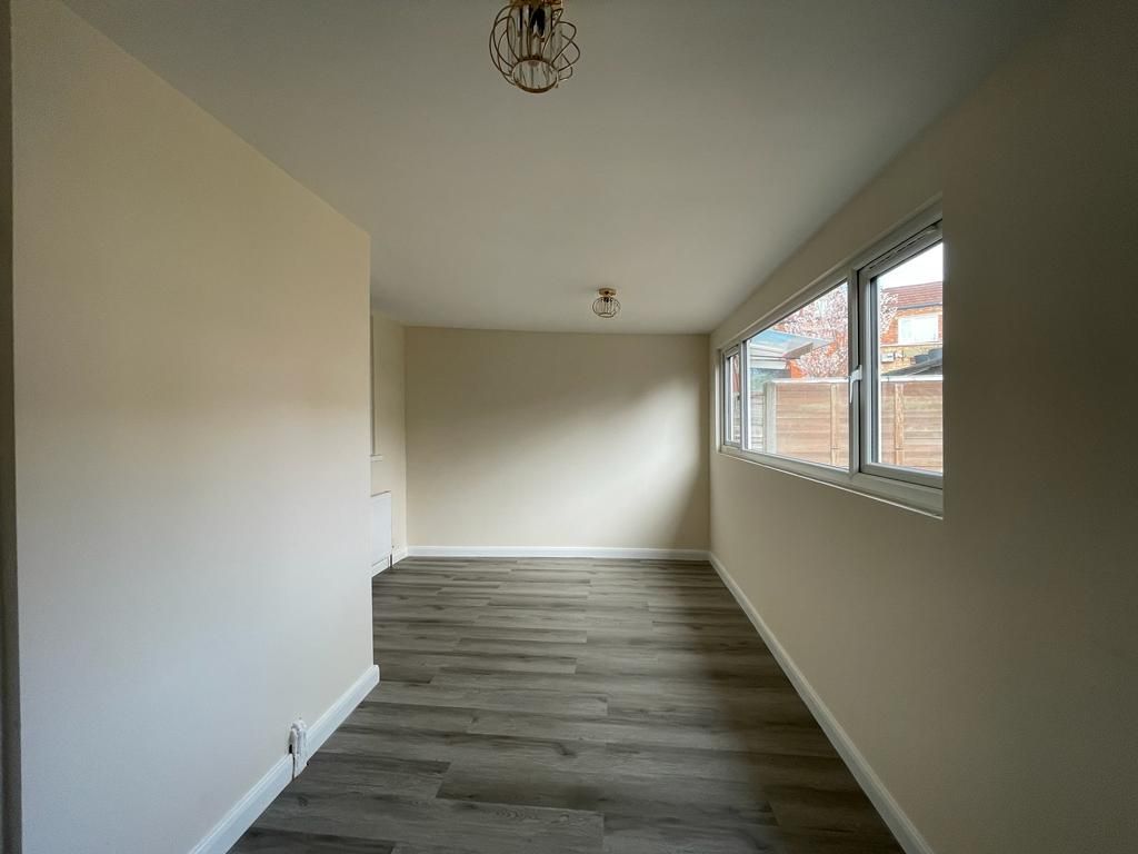 Property photo 2 of 14 Gallery