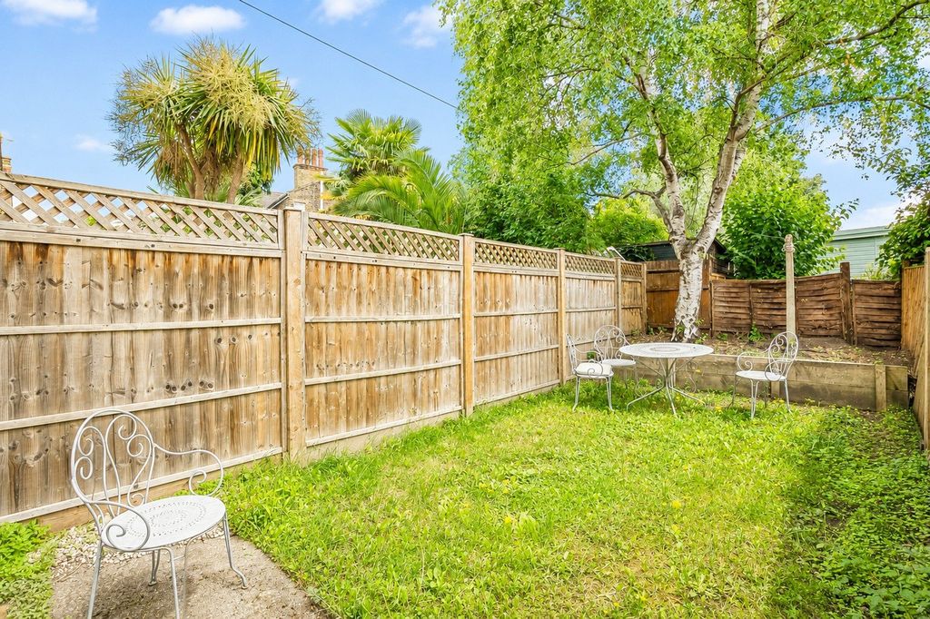 Property photo 3 of 9 Picture No. 30