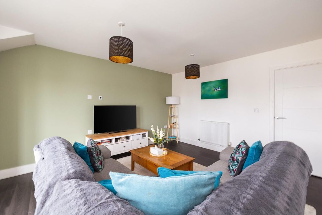 Property photo 3 of 30 Char5241.Jpg