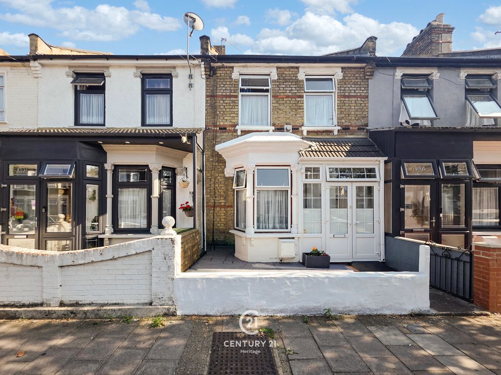 Property photo 1 of 15 E02052 (24)