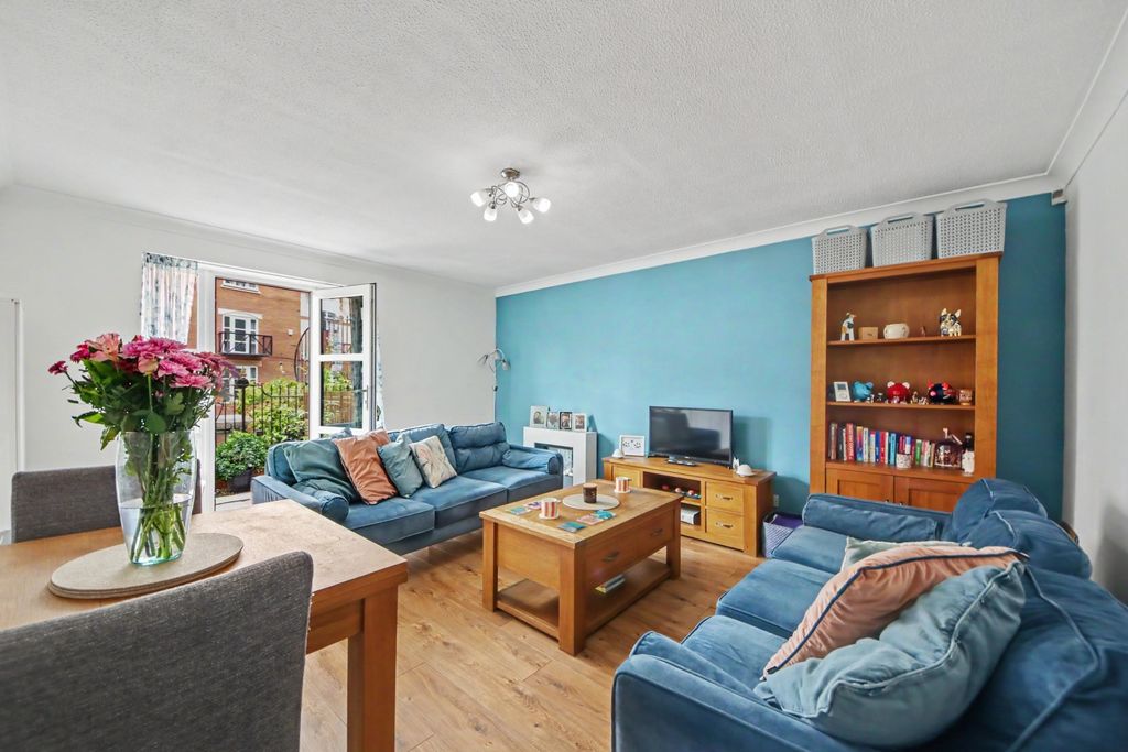 Property photo 1 of 15 Img_0562