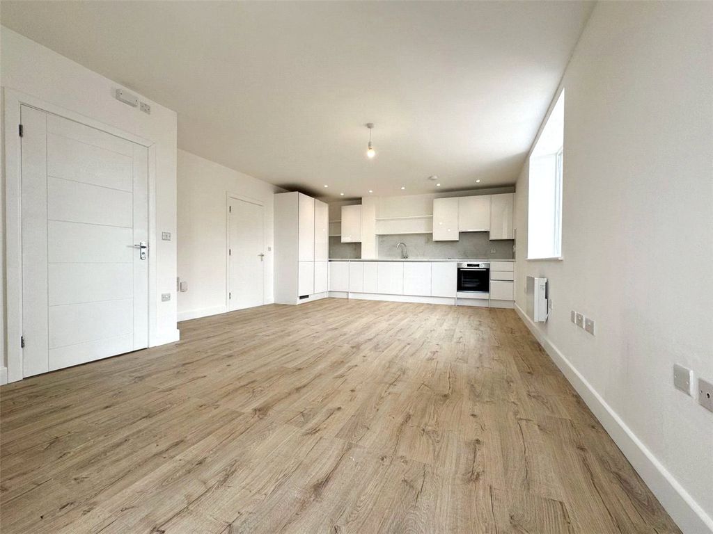 Property photo 2 of 7 Picture No. 06