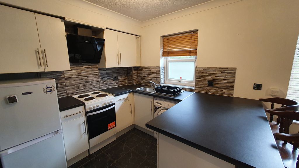 Property photo 2 of 14 Gallery