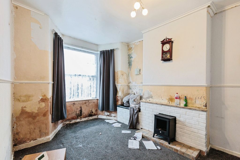 Property photo 3 of 14 Pbox-Img.Jpg