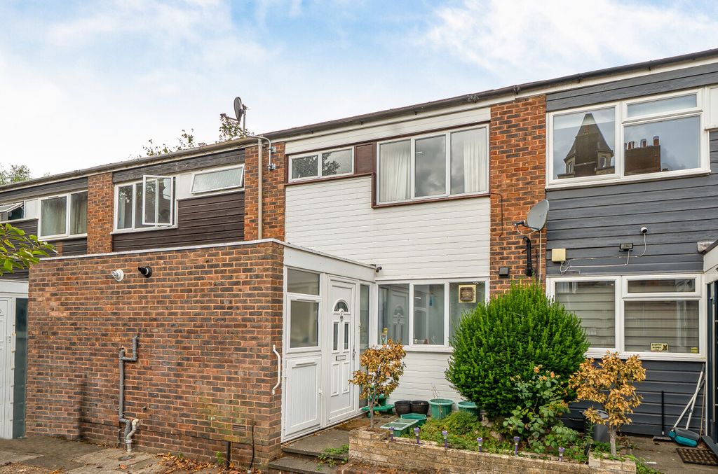 Property photo 1 of 11 1511695-3-6A99699...