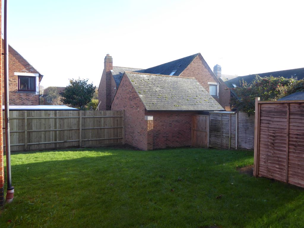 Property photo 2 of 18