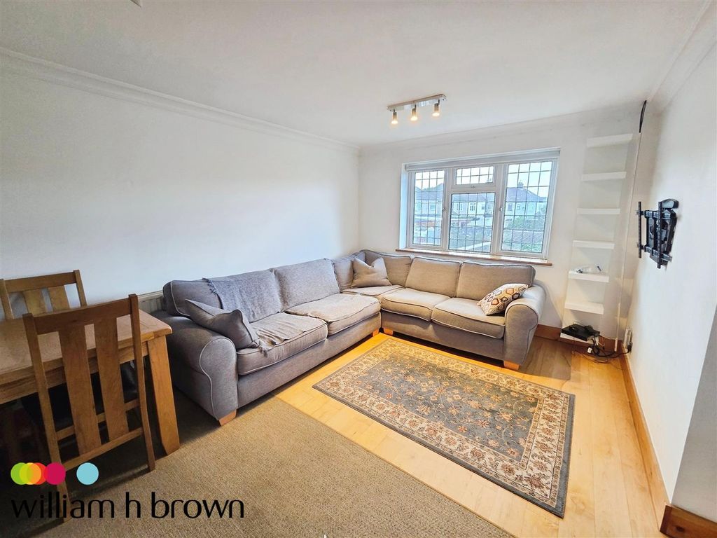 Property photo 2 of 14 Image