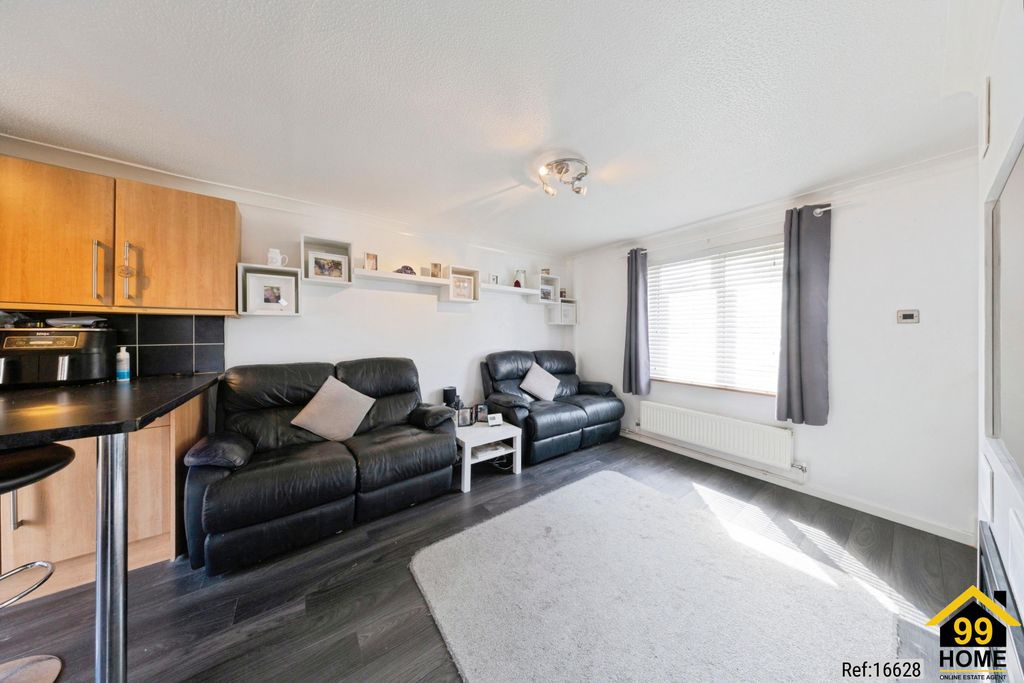 Property photo 3 of 20 Photo 2