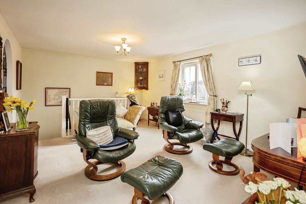 Property photo 3 of 14 Pbox-Img.Jpg