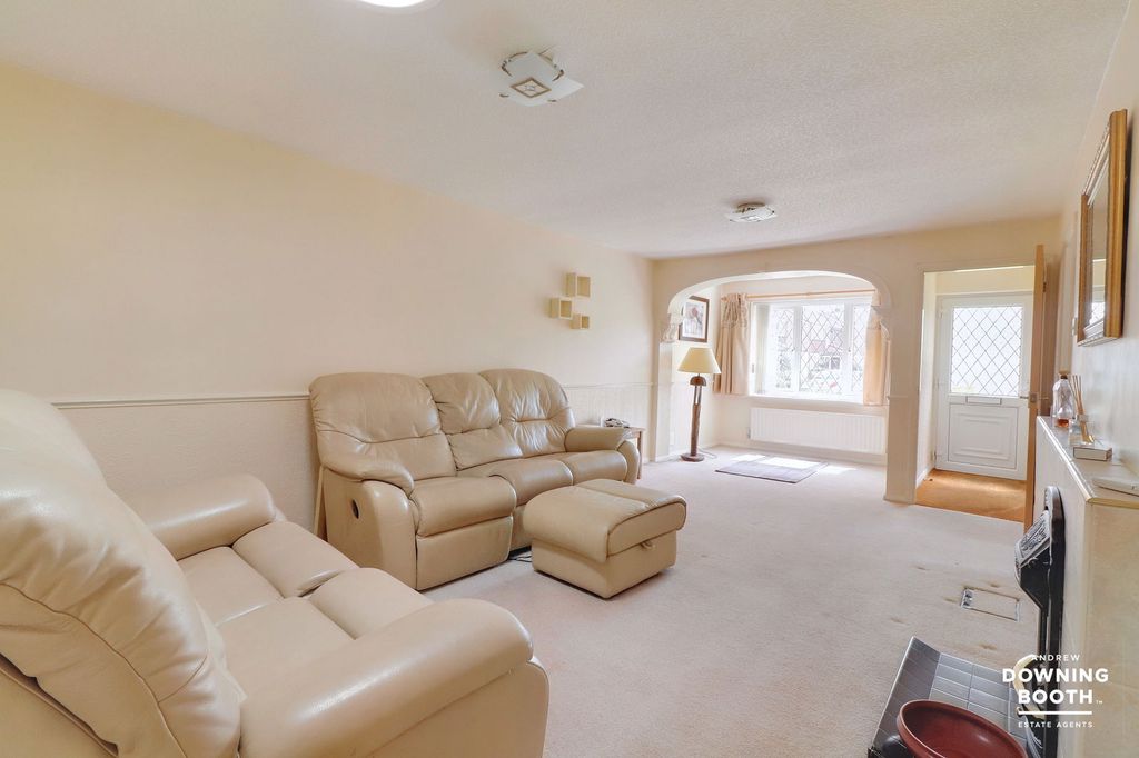 Property photo 2 of 14