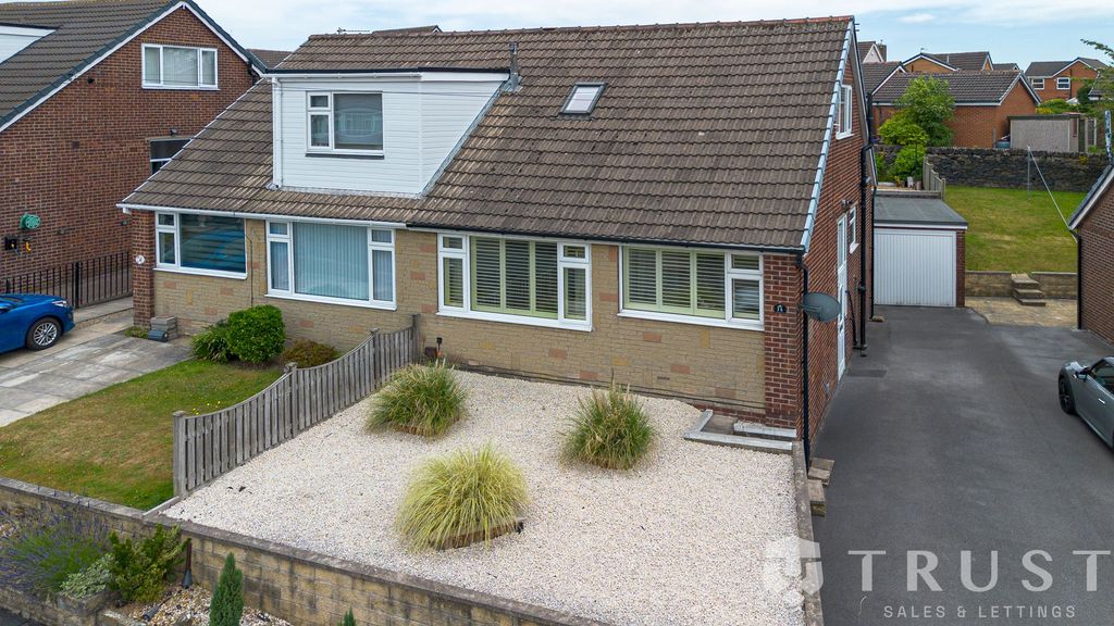Property photo 1 of 35