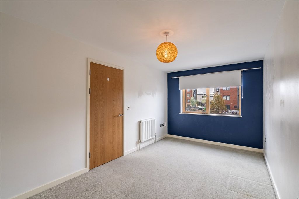 Property photo 3 of 24 Picture No. 13