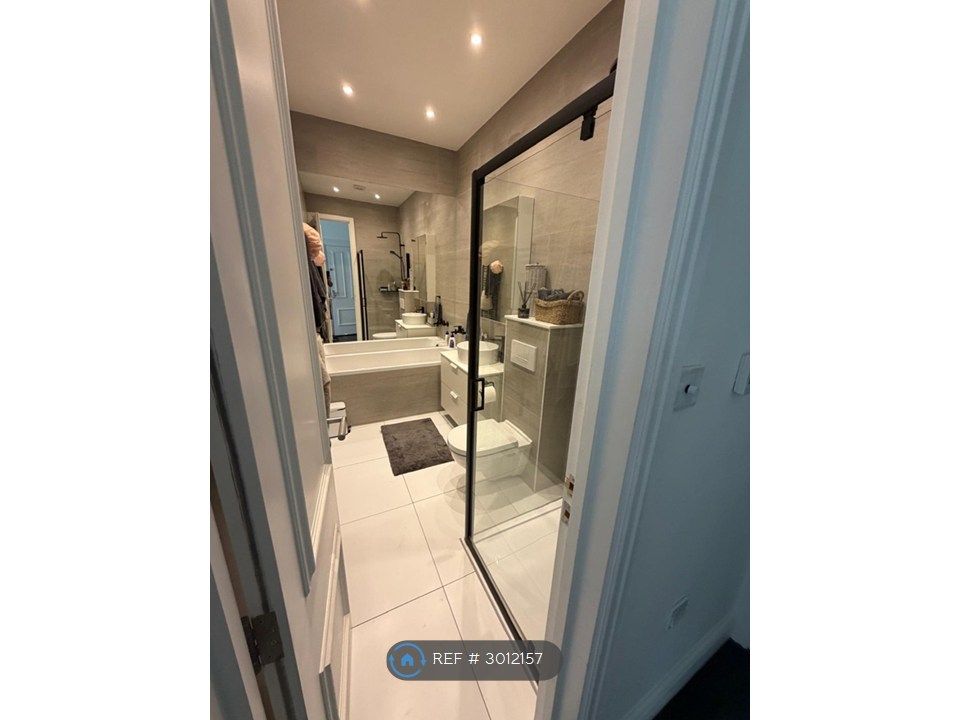 Property photo 3 of 3 Bathroom