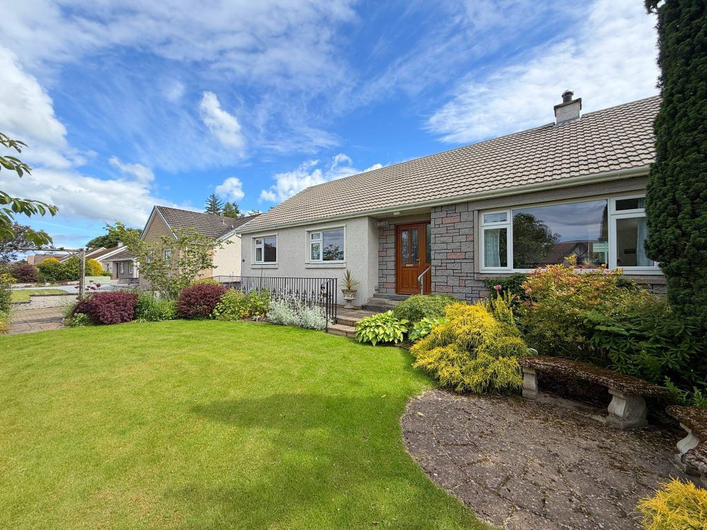 Property photo 2 of 19