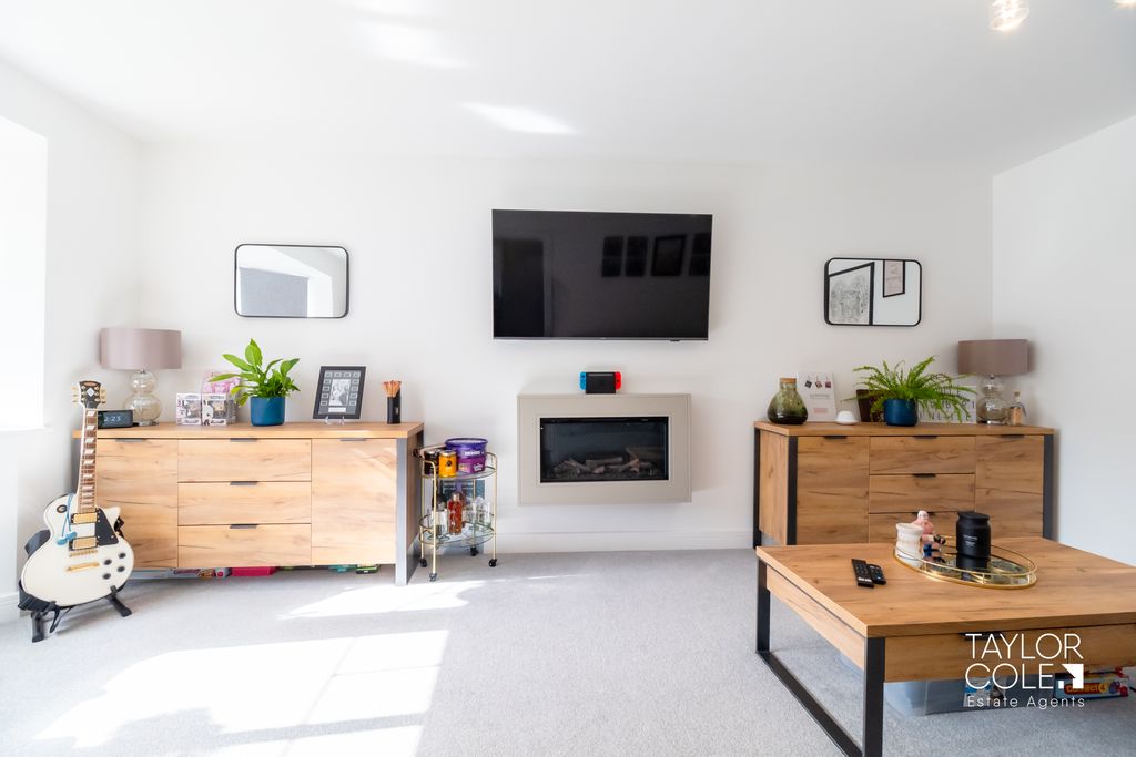 Property photo 3 of 30