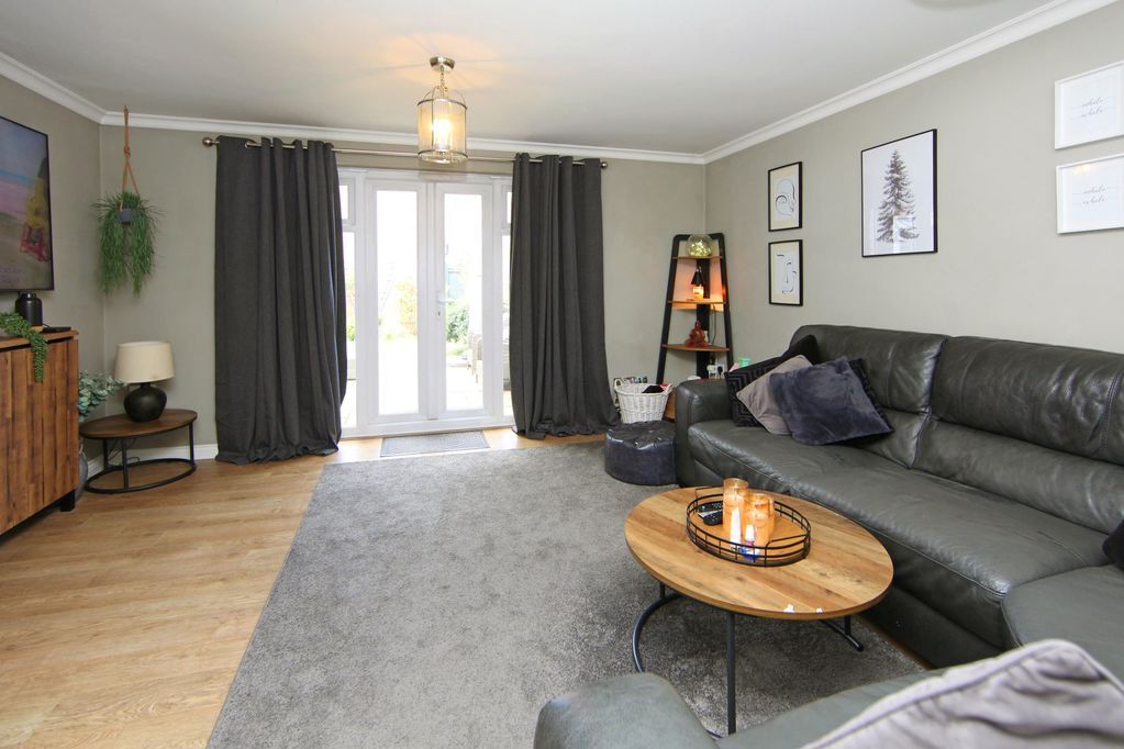 Property photo 3 of 19 Photo 3