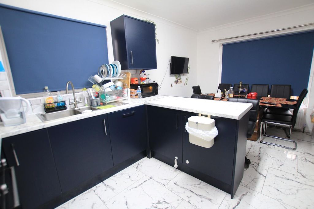 Property photo 3 of 21 Img_2816.Jpg