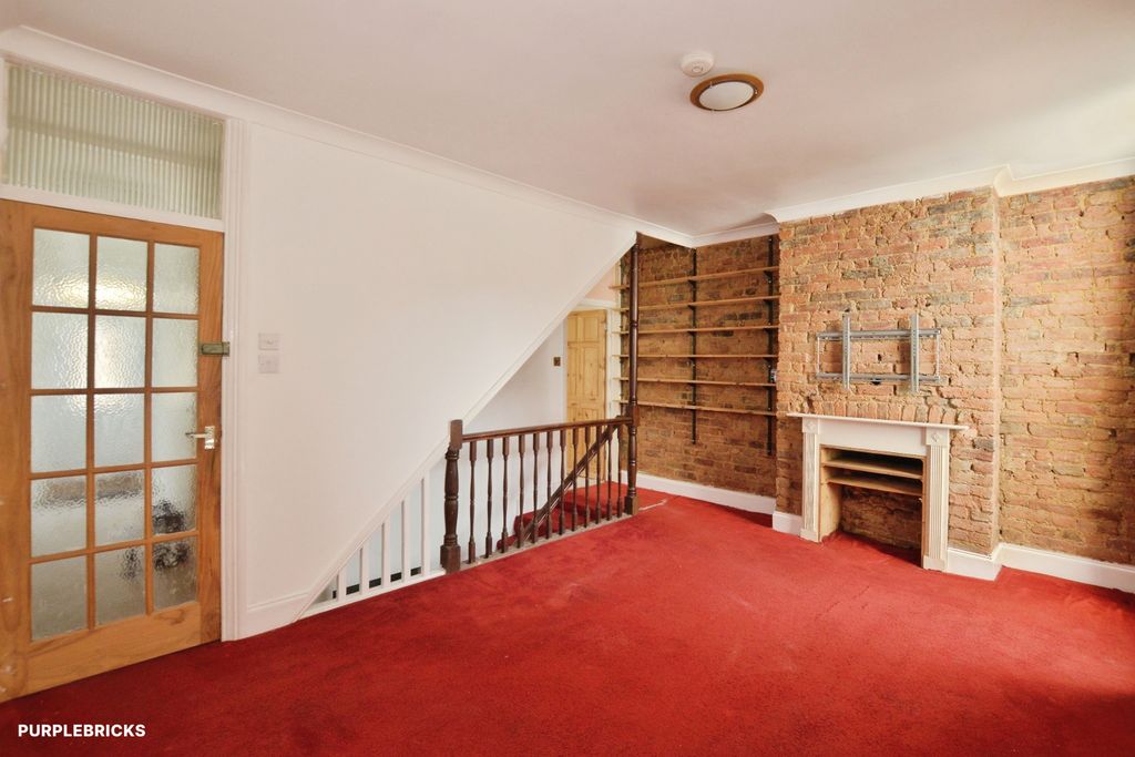 Property photo 3 of 29