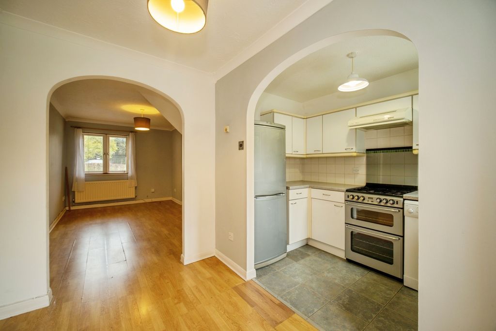 Property photo 3 of 20