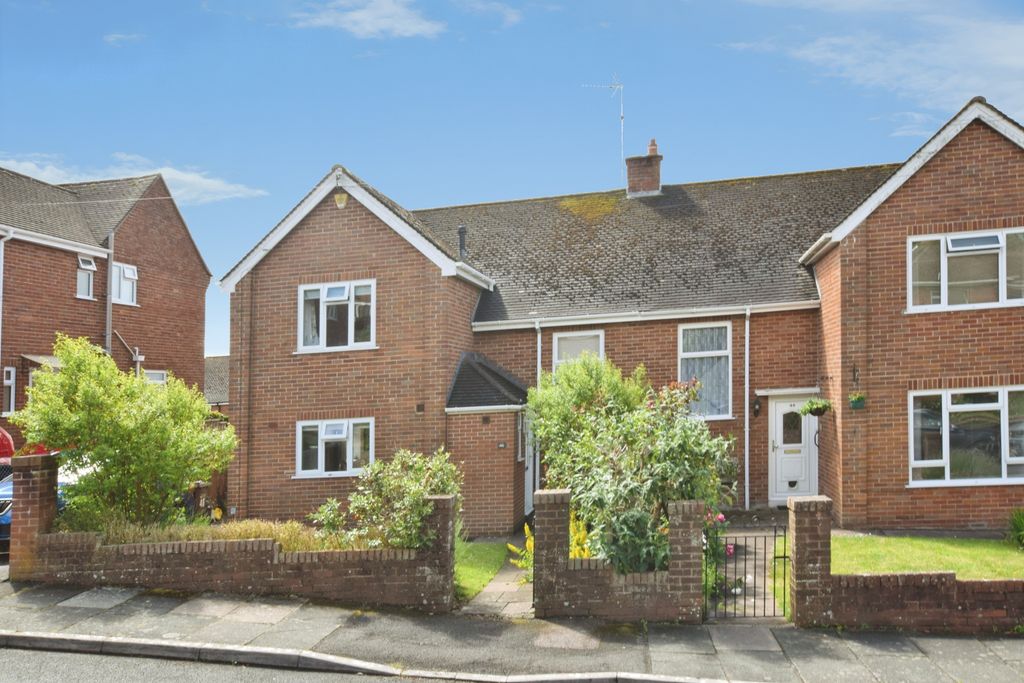 Property photo 1 of 12