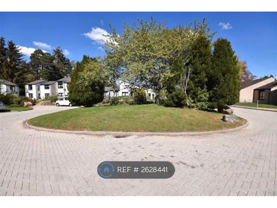 Property photo 2 of 21 Outdoor Parking