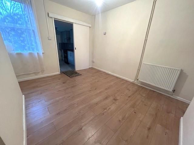 Property photo 3 of 9 Dining Room