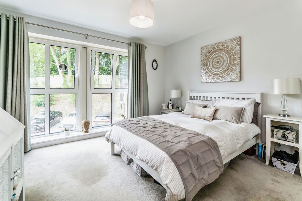 Property photo 1 of 20 Photography