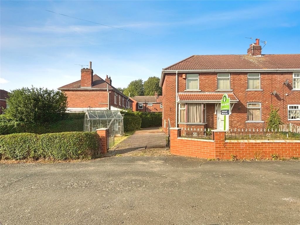 Property photo 1 of 13 Frontage