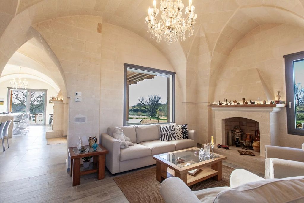 Property photo 1 of 55