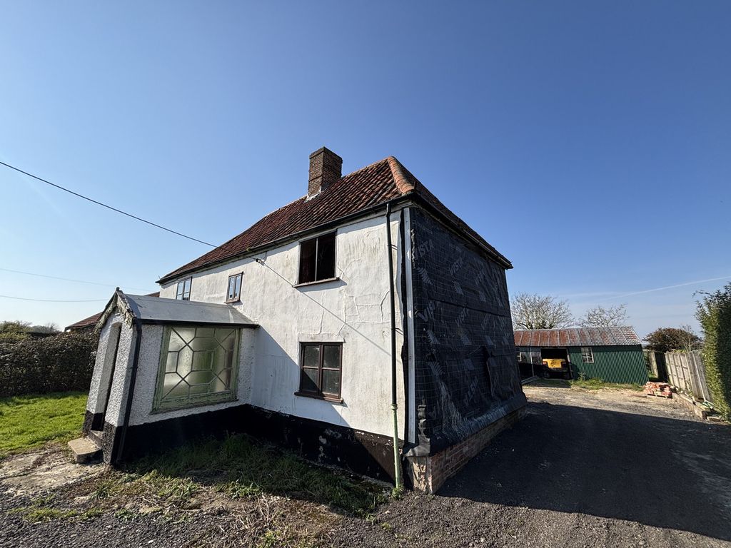 Property photo 2 of 13
