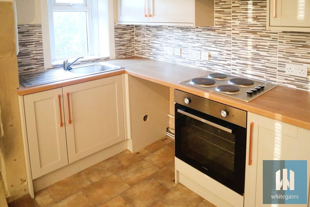 Property photo 2 of 11 Picture No. 28