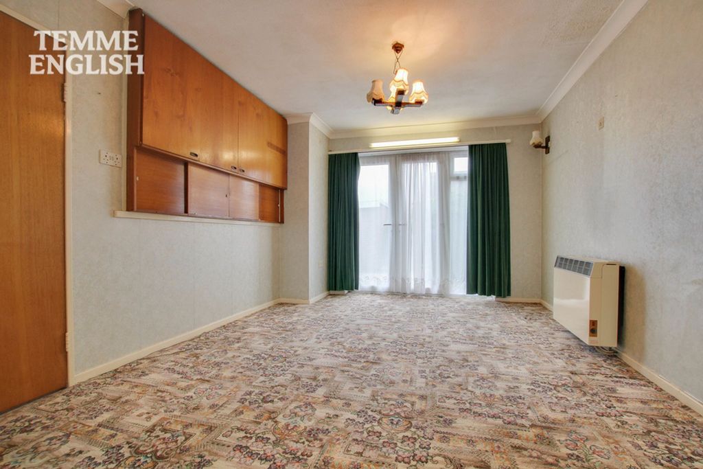 Property photo 3 of 24