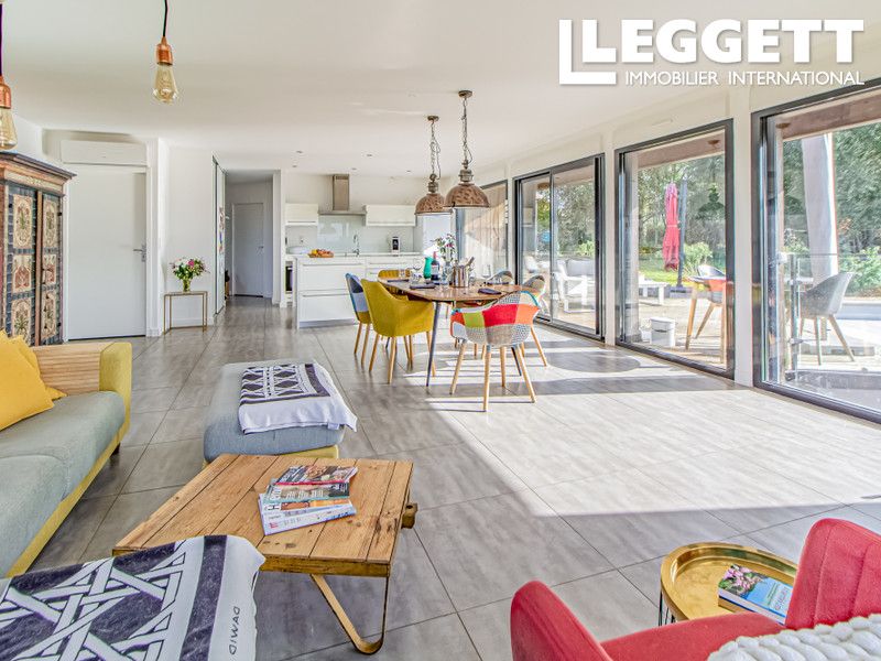 Property photo 3 of 10